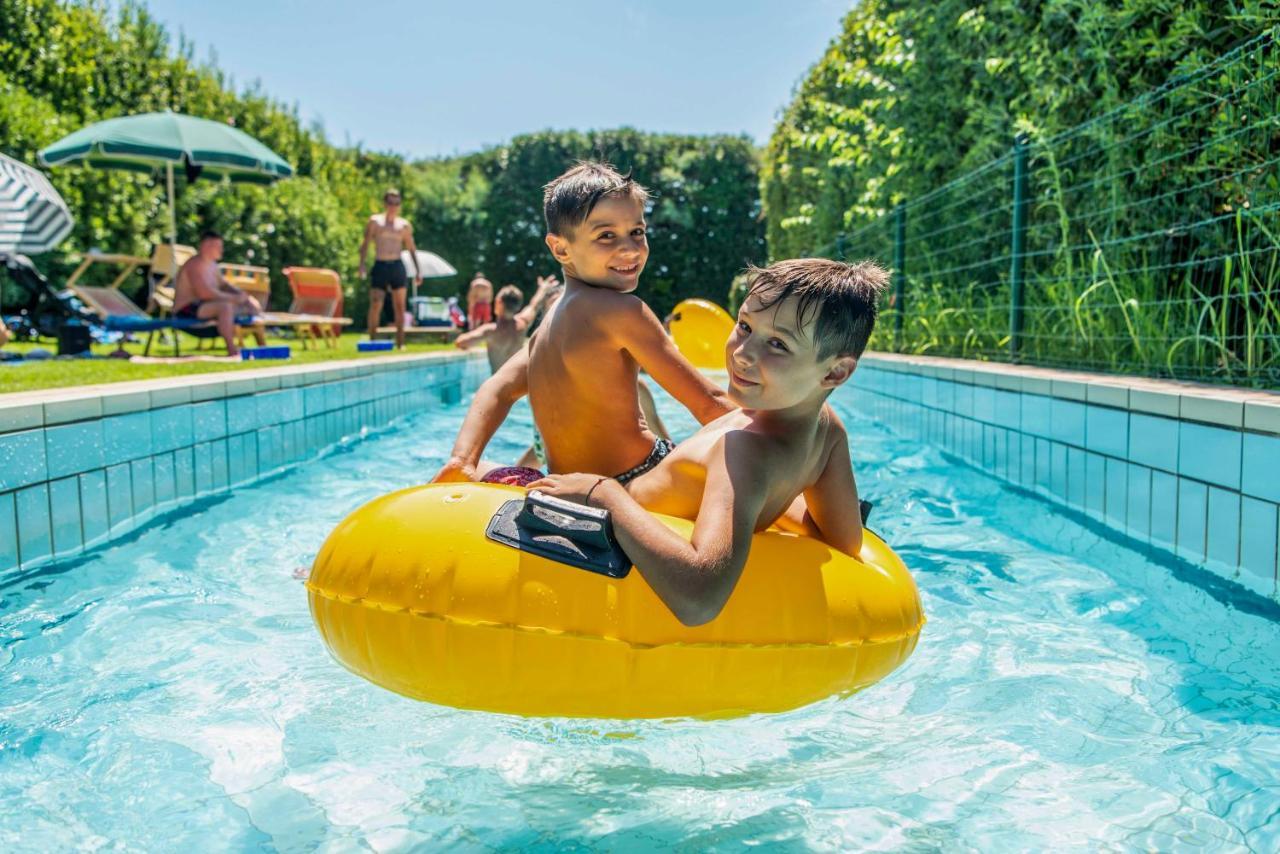 Hotel Luxury Camp At Union Lido Cavallino-Treporti Exterior foto